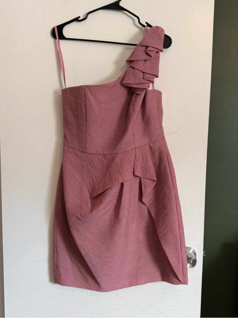 NWT BCBG MAXAZRIA Dusty Rose One Shoulder Audrey Dress size 12